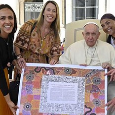0530ulur Chiaro Porro Jacqui Remond Pope Francis Theresa Adler Dermot Nestor Vatican Media 44265catthumb Copy