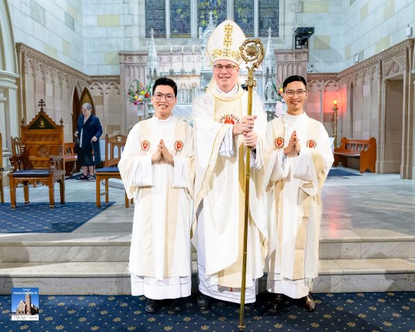 IMG 5673.jpg bishop and 2 use