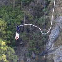 A first: bungee jumping MSC – Mark Hanns.